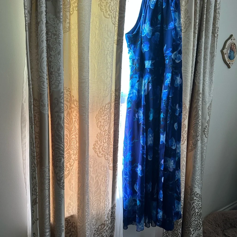 Betsy & Adam Navy Floral Maxi Dress - Picture 2 of 9